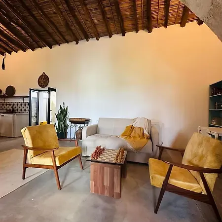 The Hermitage: Timeless Charm&beach&history Nearby * Agios Sergios